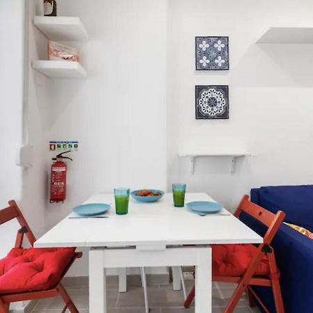 Beautiful 1 Bedroom Apartment Near Benfica Lisbona Esterno foto