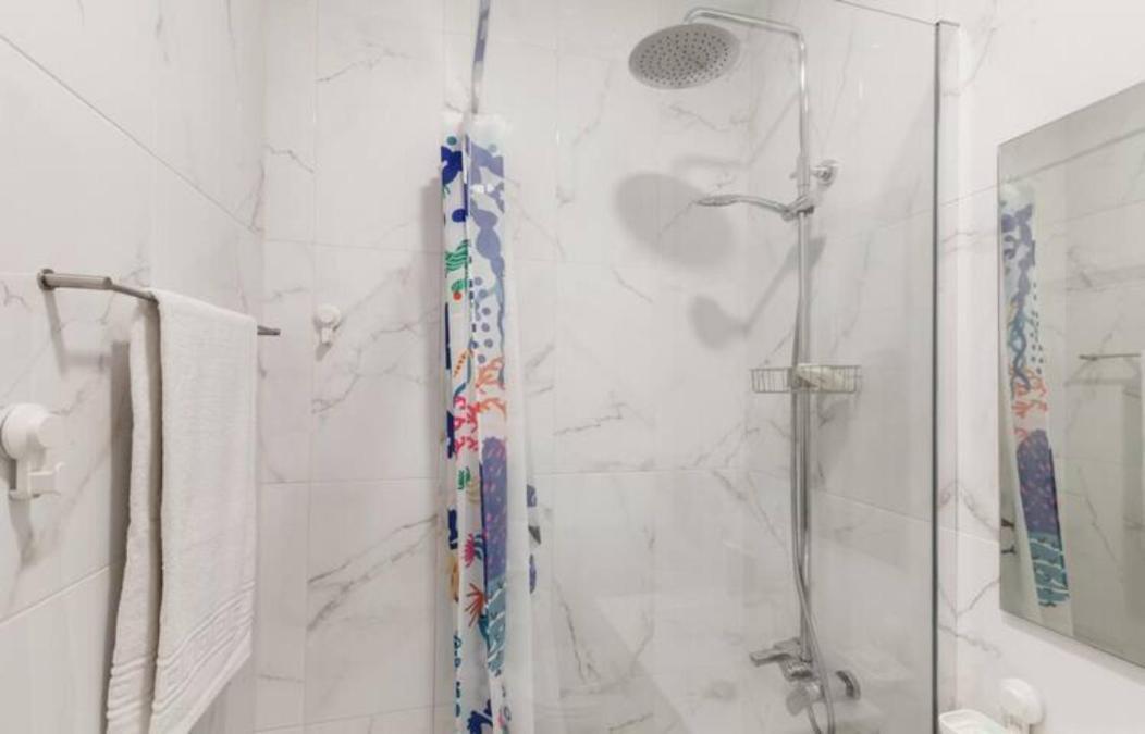 Beautiful 1 Bedroom Apartment Near Benfica Lisbona Esterno foto